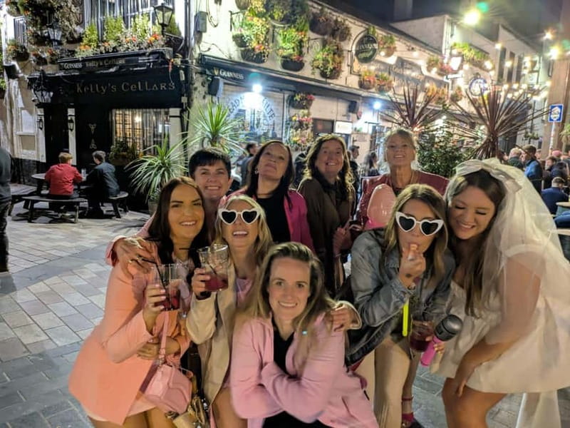 Belfast: Pub Crawl and Bar Walking Tour with Two Drinks - Who should book this experience?