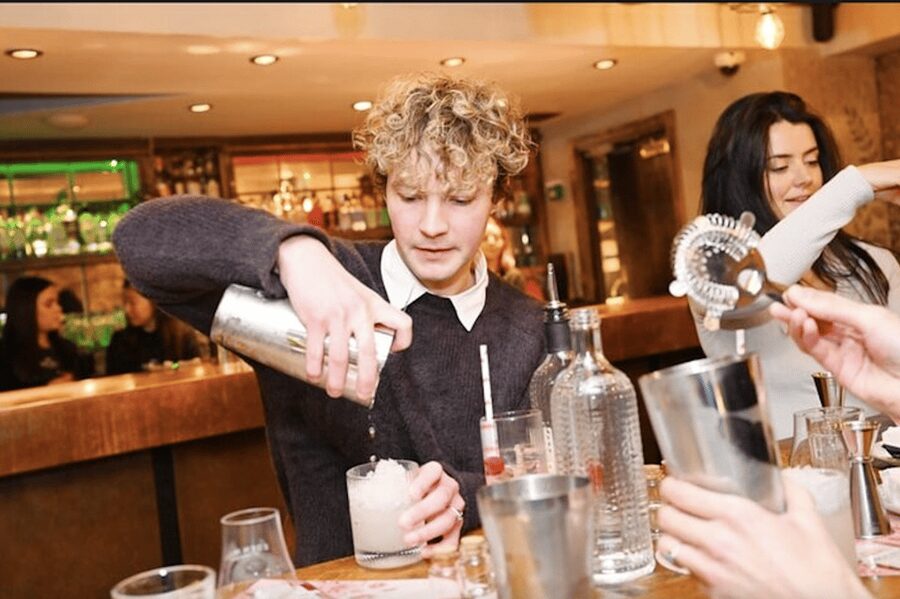 Benidorm: 1-Hour Private Tipsy Cocktail Masterclass - Why the games matter for groups