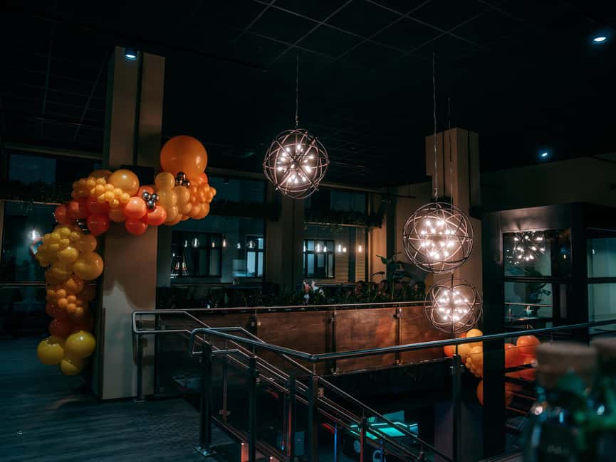 Bergen: High-Tech Minigolf in Top Bergen Activity Bar! - Key points at a glance