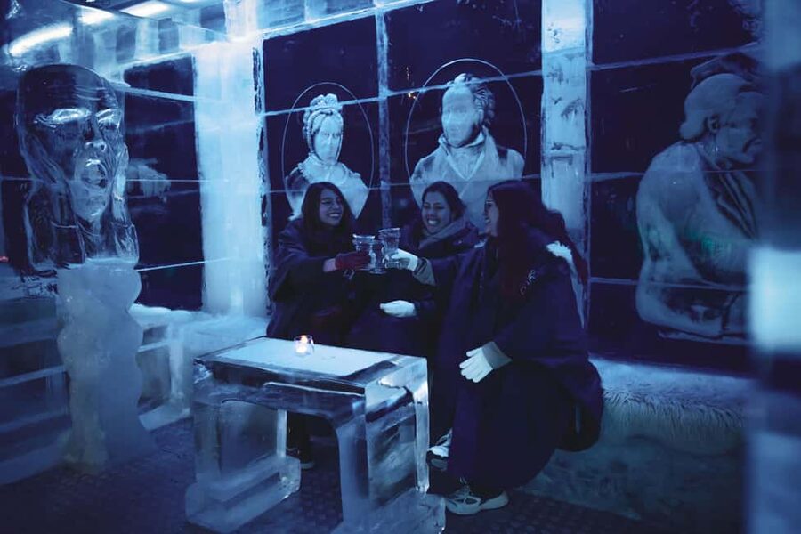 Bergen: Magic Ice Bar Entry Ticket with Welcome Drink - The welcome drink and the ice bar