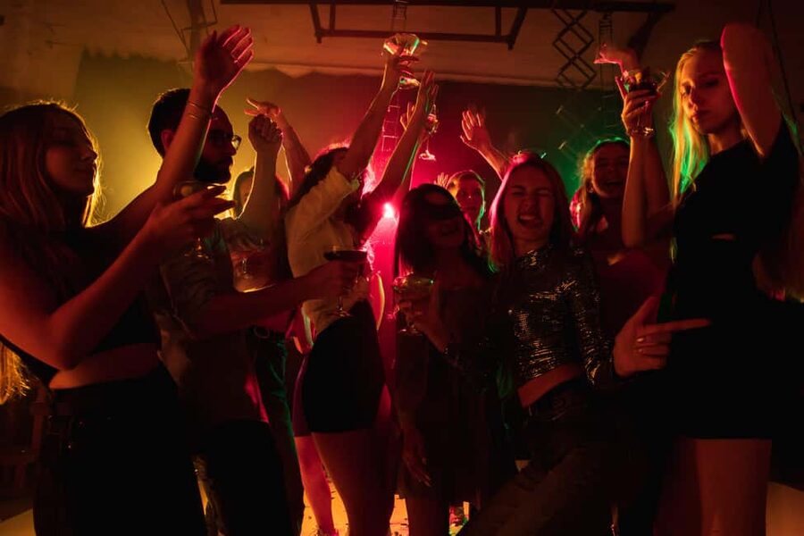Berlin: Bar & Party Tour with Free Shots & VIP Club Access - The middle stops are about atmosphere, not sightseeing