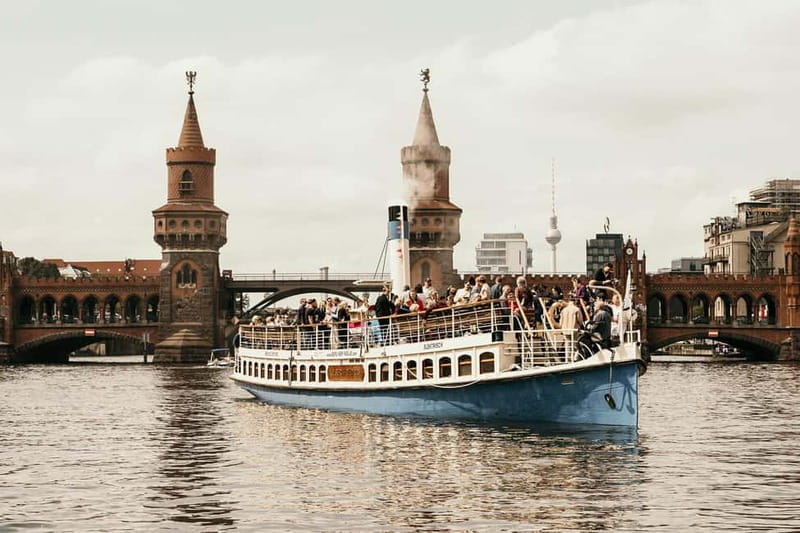 Berlin's Wild East: Nightlife & Counterculture Boat Tour - What you see along the nightlife district