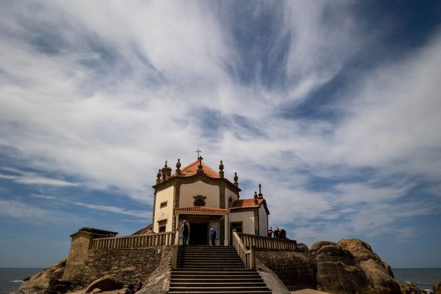 Best views to Porto from Gaia. VW Kombi tour with cocktail - Senhor da Pedra, a chapel on the rocks
