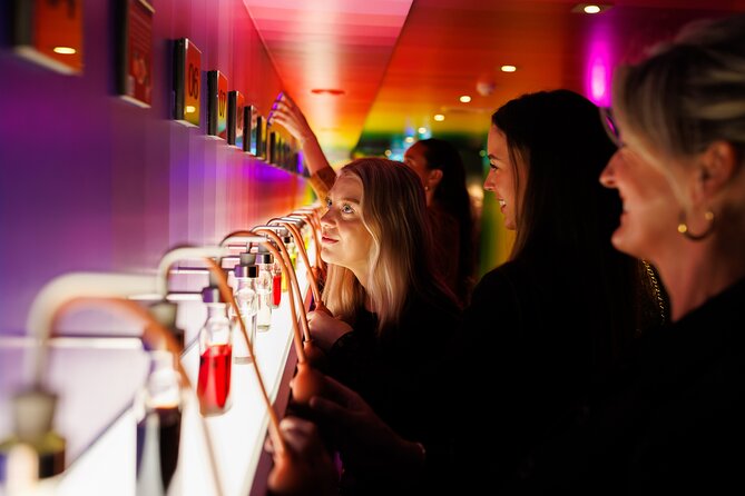 Bols Cocktail Experience Entrance ticket plus Cocktail - Why the sensory exhibits work