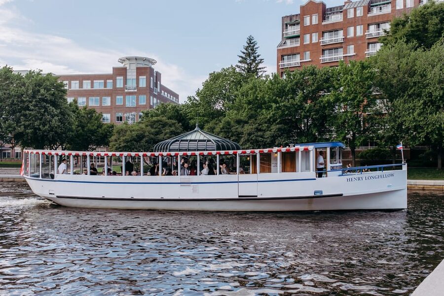Boston: Charles River Sunset and Cocktail Cruise - Key points to know before boarding