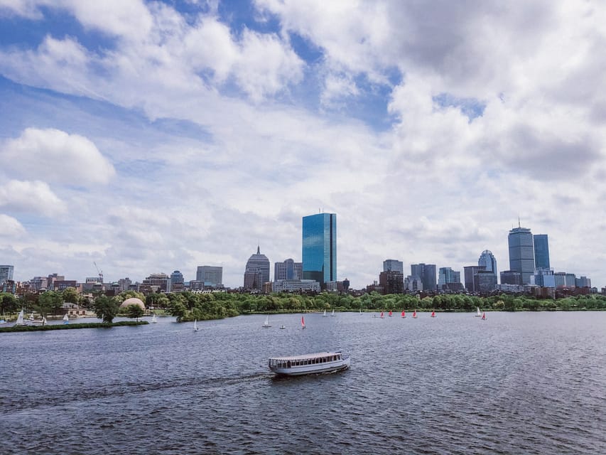 Boston: Charles River Sunset and Cocktail Cruise - What the Boston sunset cruise actually offers