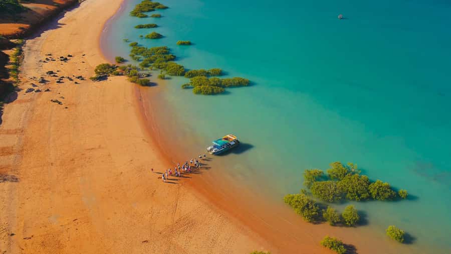 BROOME: DINOSAUR ADVENTURE CRUISE - With Tapas and Cocktail - A gentle start across Roebuck Bay