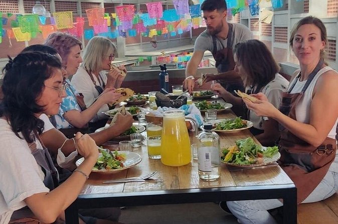 Brunch and Cocktails at the largest market in Oaxaca - Sitting down to eat the finished meal