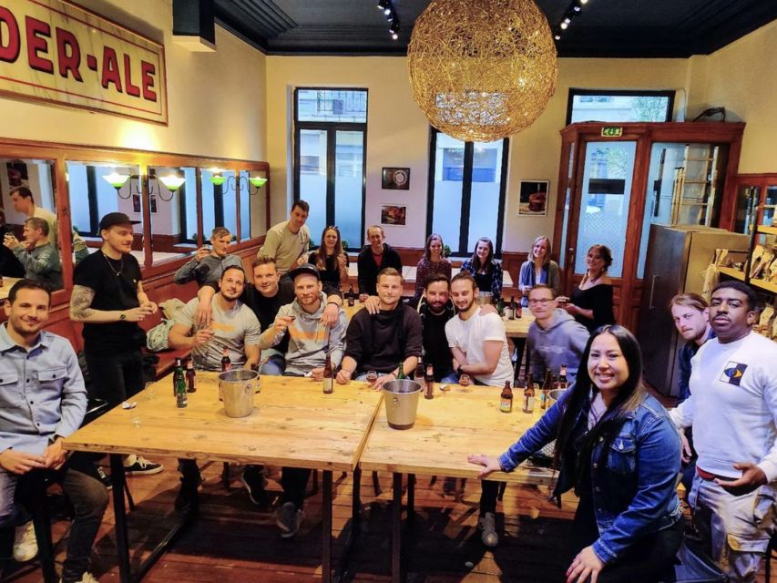 Brussels: Belgian Beer Tasting and Course at a Private Bar - The first glass: learning how to taste beer
