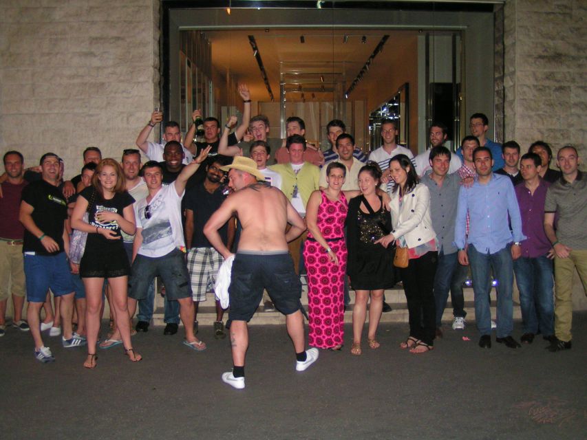 Budapest: 5-Hour Pub Crawl through Ruin Bars - Starting at Oktogon With a Social Crowd