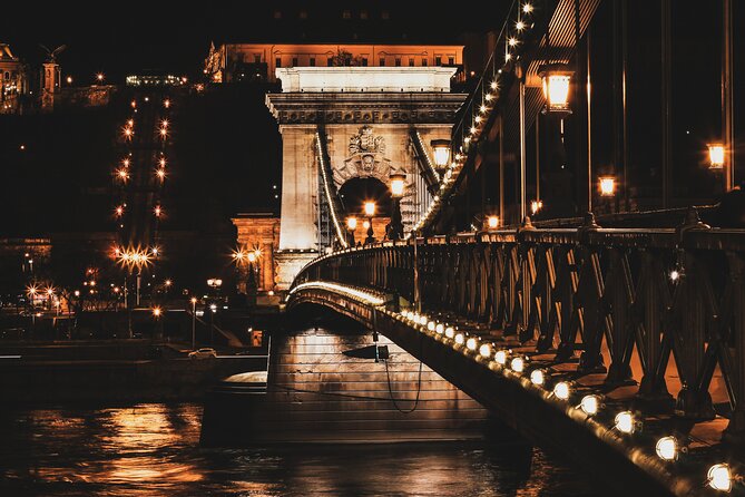 Budapest Night Tour with Drinks, Ruin Bars and Club - Key points to know before you book
