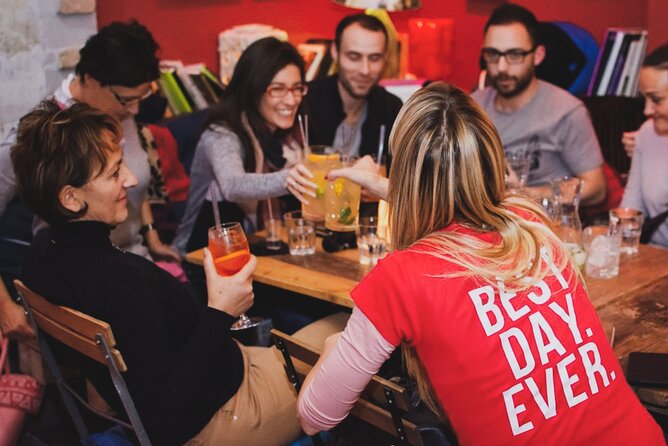 Budapest Night Tour with Drinks, Ruin Bars and Club - Buda Castle and the final city view
