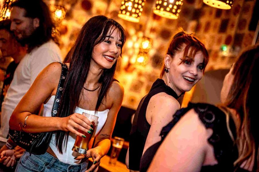 Budapest: Ruin Bar Pub Crawl with Entry Tickets - Key points to know before booking