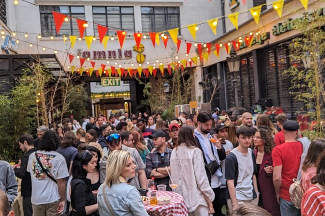 Budapest Vibe: Ruin Bars, Street Art and Culture Tour - Why this Budapest walk feels different