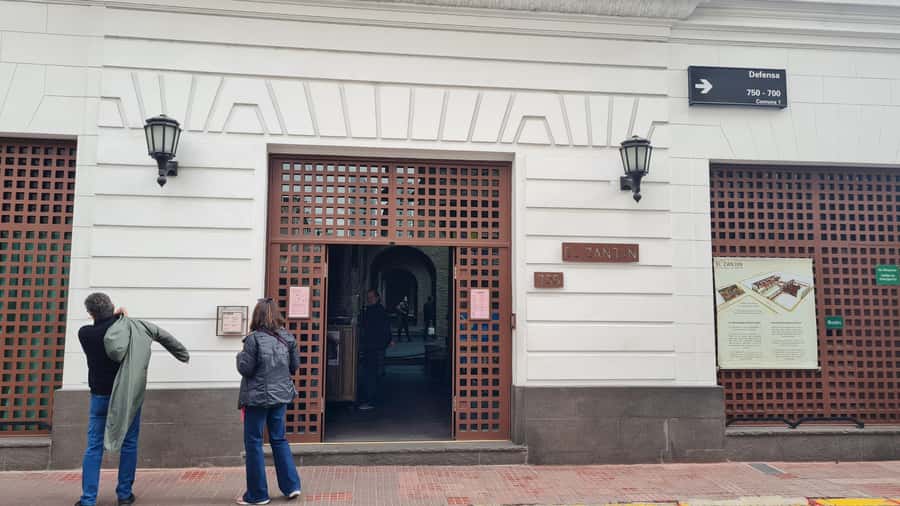 Buenos Aires: San Telmo, History, Bars, and Tango! - From the former women’s prison to Lezama Park