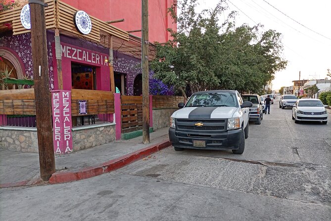 Cabo San Lucas Mezcal Tasting and Cocktail Class - Making your own mezcal cocktail