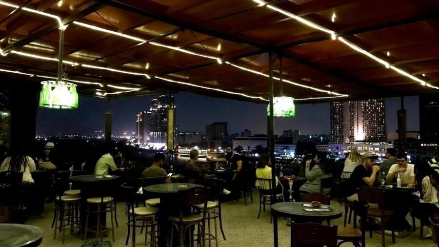 Cairo: Pub Crawl and Speakeasy Bar Tour with 2 Free Drinks - Finding the speakeasy behind an unmarked entrance