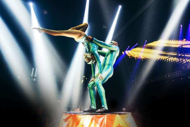 Cancun: Coco Bongo Nightclub Experience - Drinks, Snacks, and Service