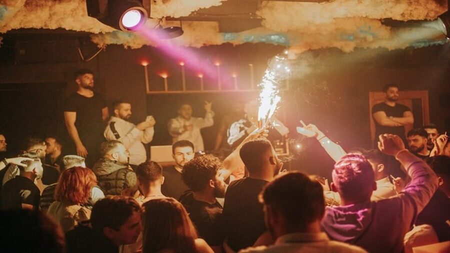 Cappadocia: Guided Bar Crawl with Hotel Pickup and Snack - Ending at a Cappadocia club