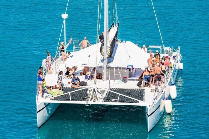 Catamaran Tour to Isla Mujeres from Cancún with Bar and Lunch - The Return to Cancun