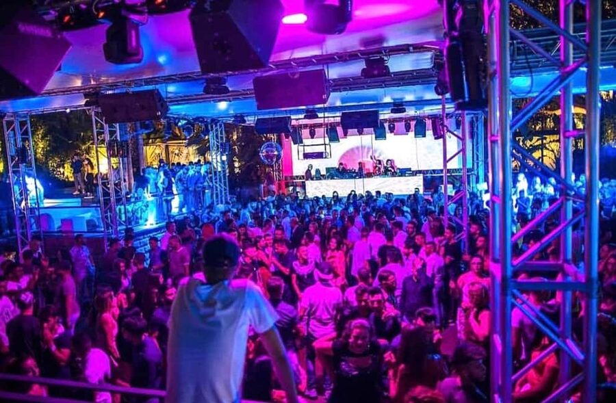 Catania Guided Bar Crawl in the Old Town - The best fit for this Catania night out