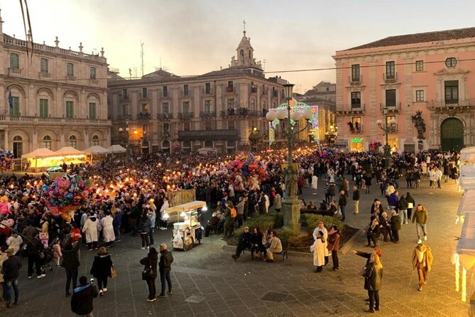 Catania Nightlife Pub Crawl - Piazza Scammacca and the old town after dark