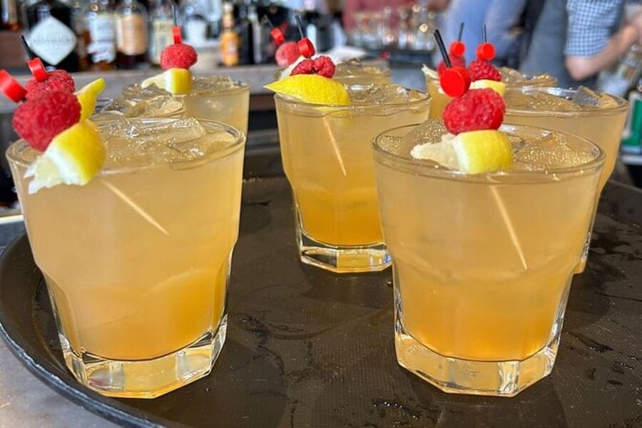 Chattanooga: Group Cocktail Making Class - Meeting the bartender and setting up your drink