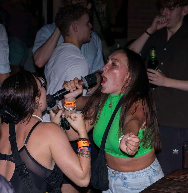 Chiang Mai Pub Crawl: The Best Nightlife in Town! - Walking through the Old Town before the first bar