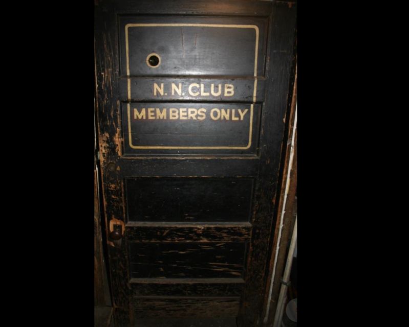 Chicago: 3-Hour Private Speakeasy Cocktail VIP Tour - Stop one: entering through a secret passage