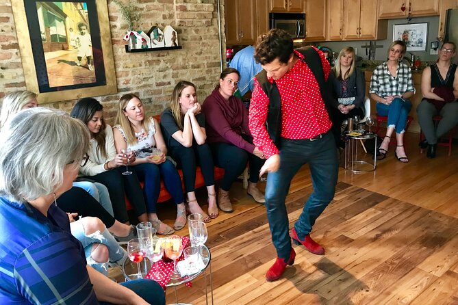 Chicago Hidden Gem: Mid-Century Cocktail Bars Walking Tour - First stops: cocktails, beer, and local atmosphere