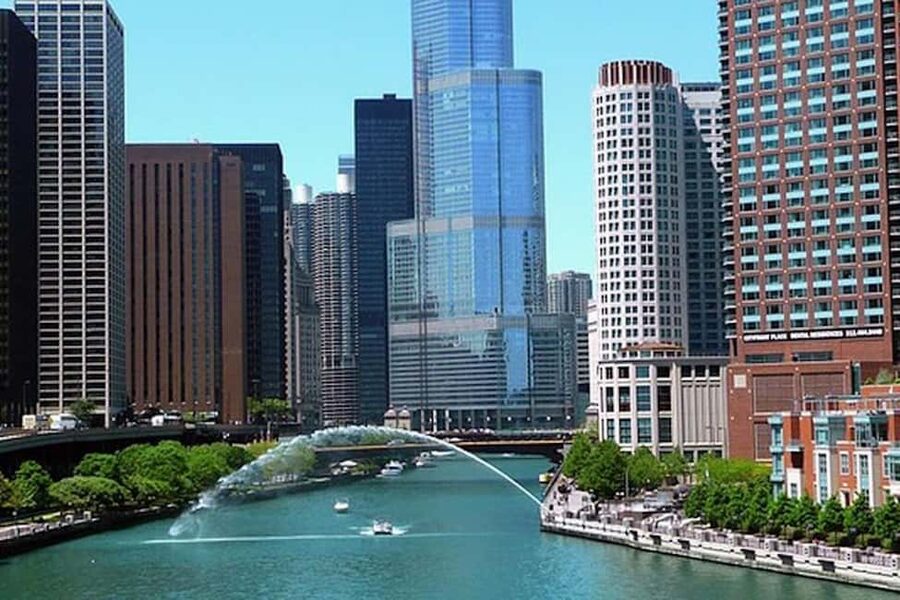 Chicago: Tiki Bar Cruise on Chicago River or Lake Michigan - A tiki boat in the middle of downtown Chicago