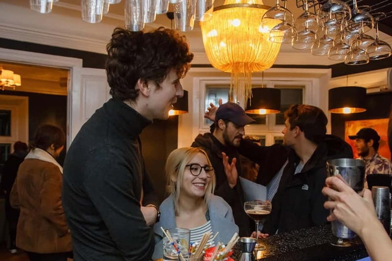 Chisinau: Cocktail Bar & Pub Crawl and Wine Bars - The Triumphal Arch and central Chisinau