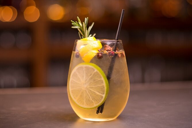 Citron Tasting and Citron-Based Cocktail Masterclass - Three extracts with Naxian desserts