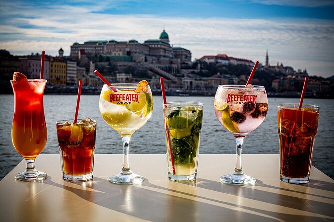 Cocktail Cruise and City Views on the Danube in Budapest - Buda Castle and the first great view