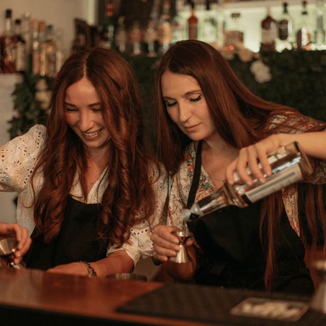 Cocktail Escape Game - Why the private group format matters