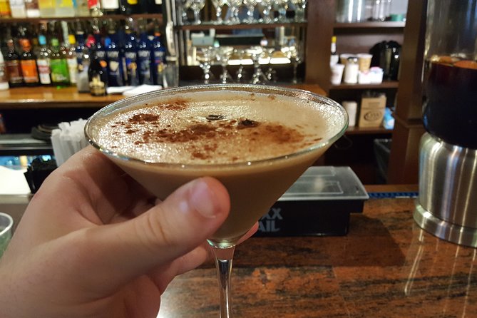 Cocktails & Cannoli: Boston's North End Dessert Tour - Group size, walking, and weather