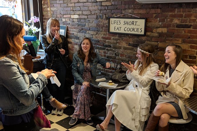 Cocktails & Cannoli: Boston's North End Dessert Tour - Gelato and other sweets along the route