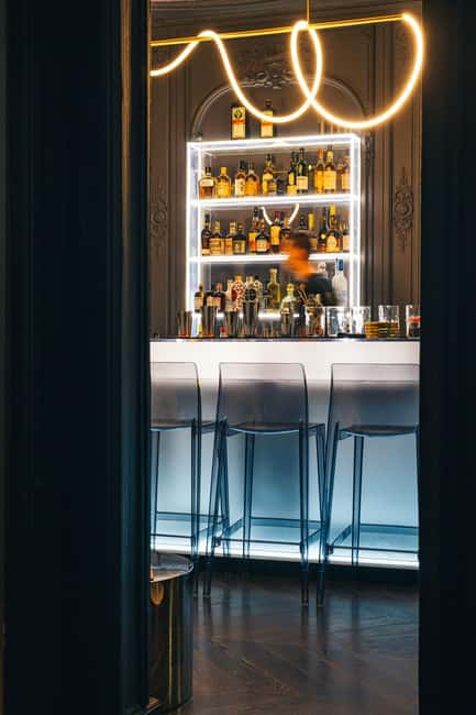 Cocktails lessons in Speakeasy - First lesson: shaking cocktails with confidence