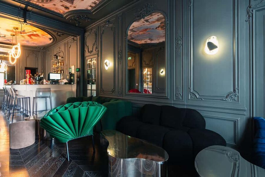 Cocktails lessons in Speakeasy - Who should book this experience?
