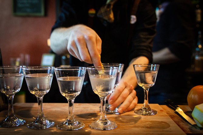 Cocktails & Tastes Tour in Colorado Springs - AdAmAn Alley adds a quick visual stop