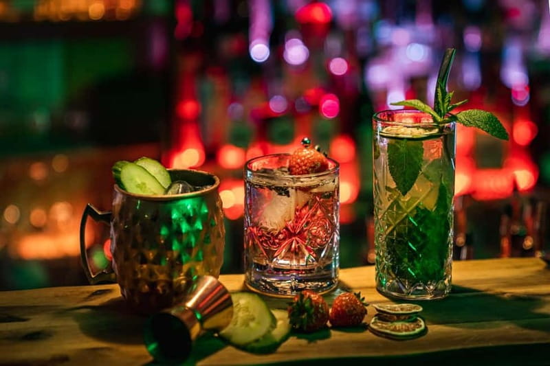 Cologne: Gin Tasting at The Bär with Welcome Cocktail - What happens during the one-hour tasting