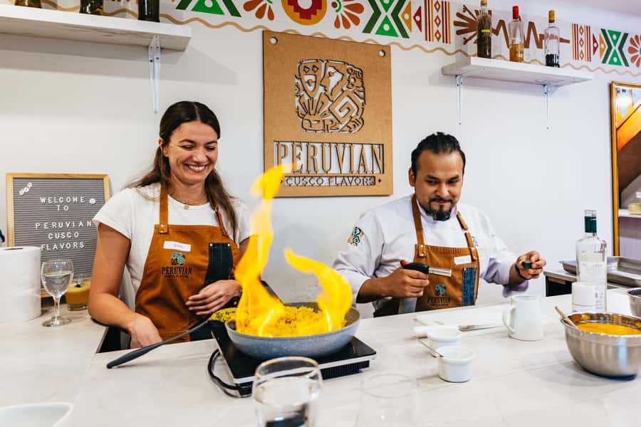 Cusco: Peruvian Cooking Class, Cocktails & Local Market Tour - Making two pisco cocktails