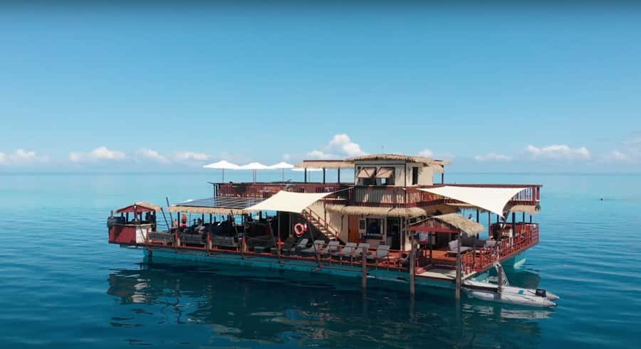 Denarau: Seventh Heaven Floating Bar Day Trip - Finding your place on the pontoon