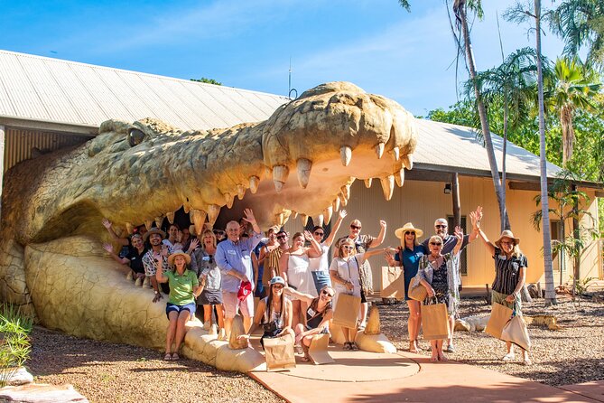 DINOSAUR ADVENTURE CRUISE - With Beachside Tapas and Cocktails - Who will enjoy the Dinosaur Adventure Cruise?
