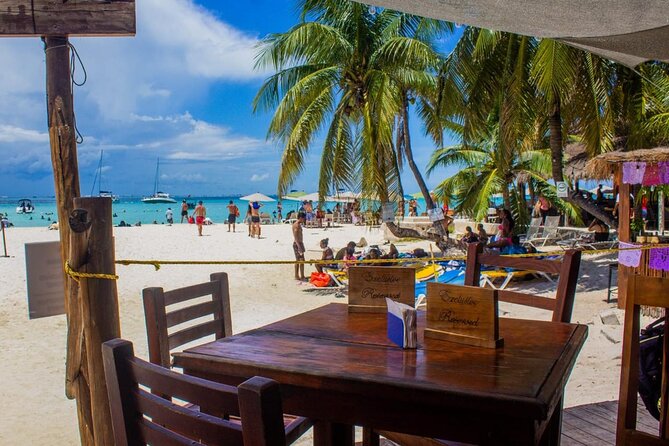 Discover Isla Mujeres: Catamaran, Snorkeling, and "Ice Bar" - The return sail and the biggest practical risk