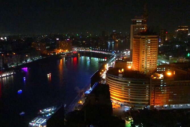 Discover The Amazing Nightlife Of Cairo And Riding the Carriage - The Nile Corniche from a moving seat