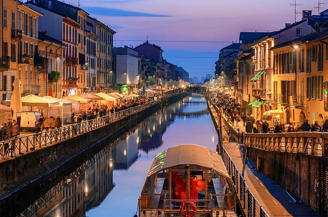 Discover the Bars and Nightlife in Milan - A social night, not a sightseeing lecture