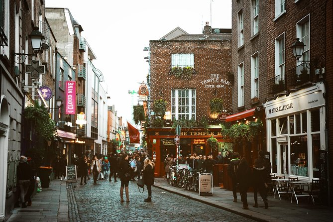 Dublin Private Custom Tour, Off-The-Beaten-Path in Temple Bar with a Local - What this private Dublin walk is really selling