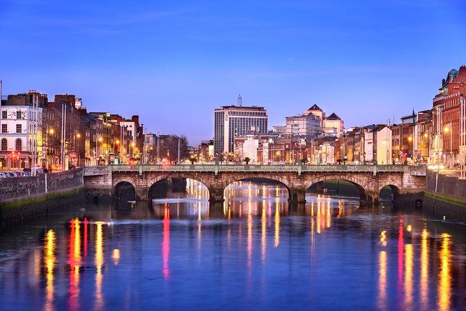 Dublin Private Custom Tour, Off-The-Beaten-Path in Temple Bar with a Local - Meeting at Molly Malone and walking toward the river