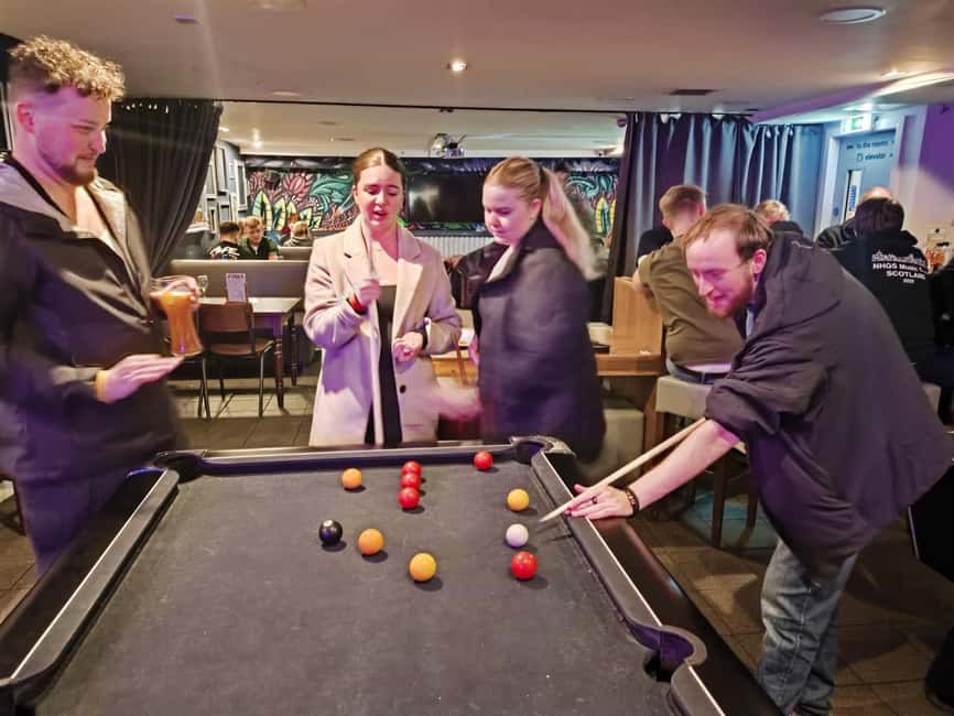 Edinburgh: Ultimate Pub Crawl Party with 7 Bars & 1 Club - What the party games add